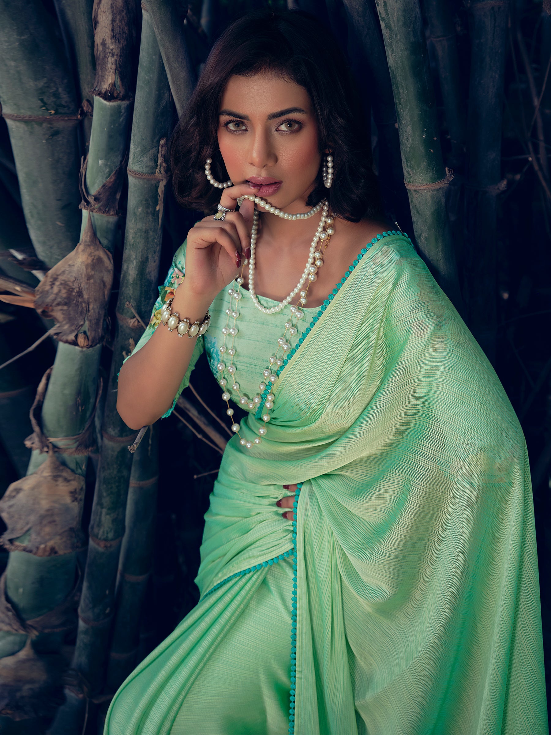 Emerald Green Art Silk Woven Saree | Traditional Weave Heritage Couture