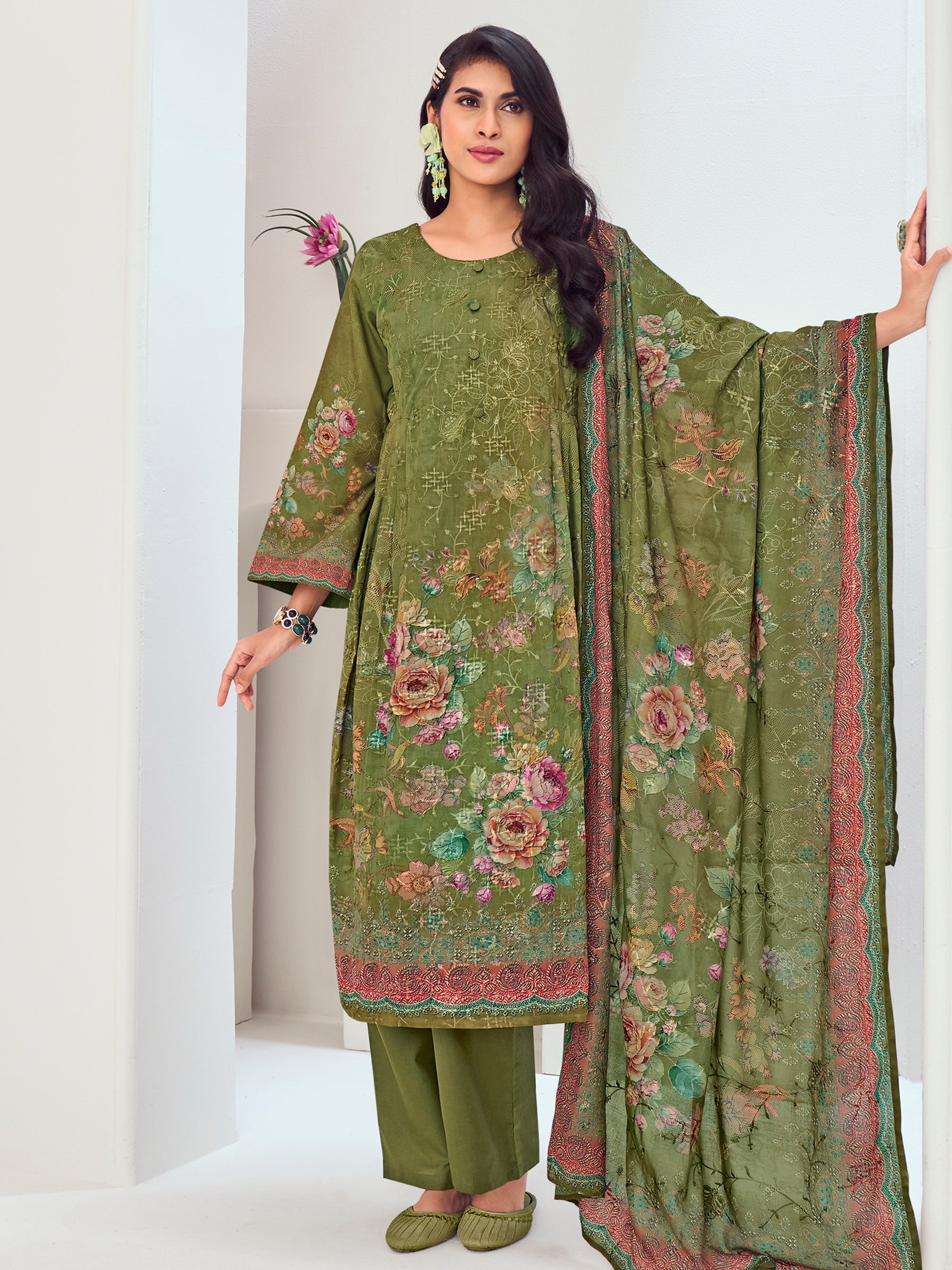 Green Muslin Embroidered Indian Suit | Floral Digital Print with Resham Thread Work & Sequin