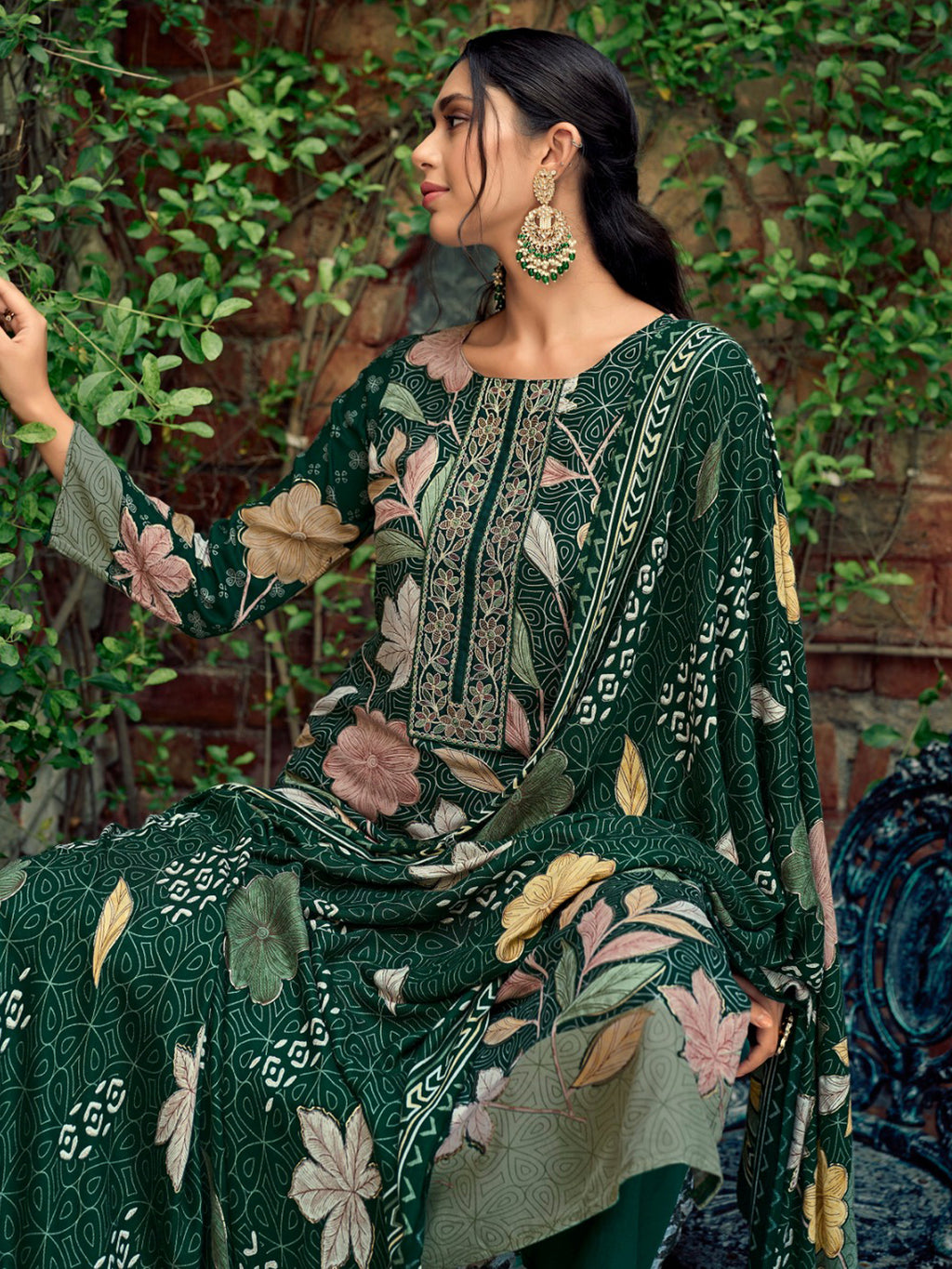 Enchanting Green Pashmina Digital Print Suit | Embroidered Neckline & Floral Couture