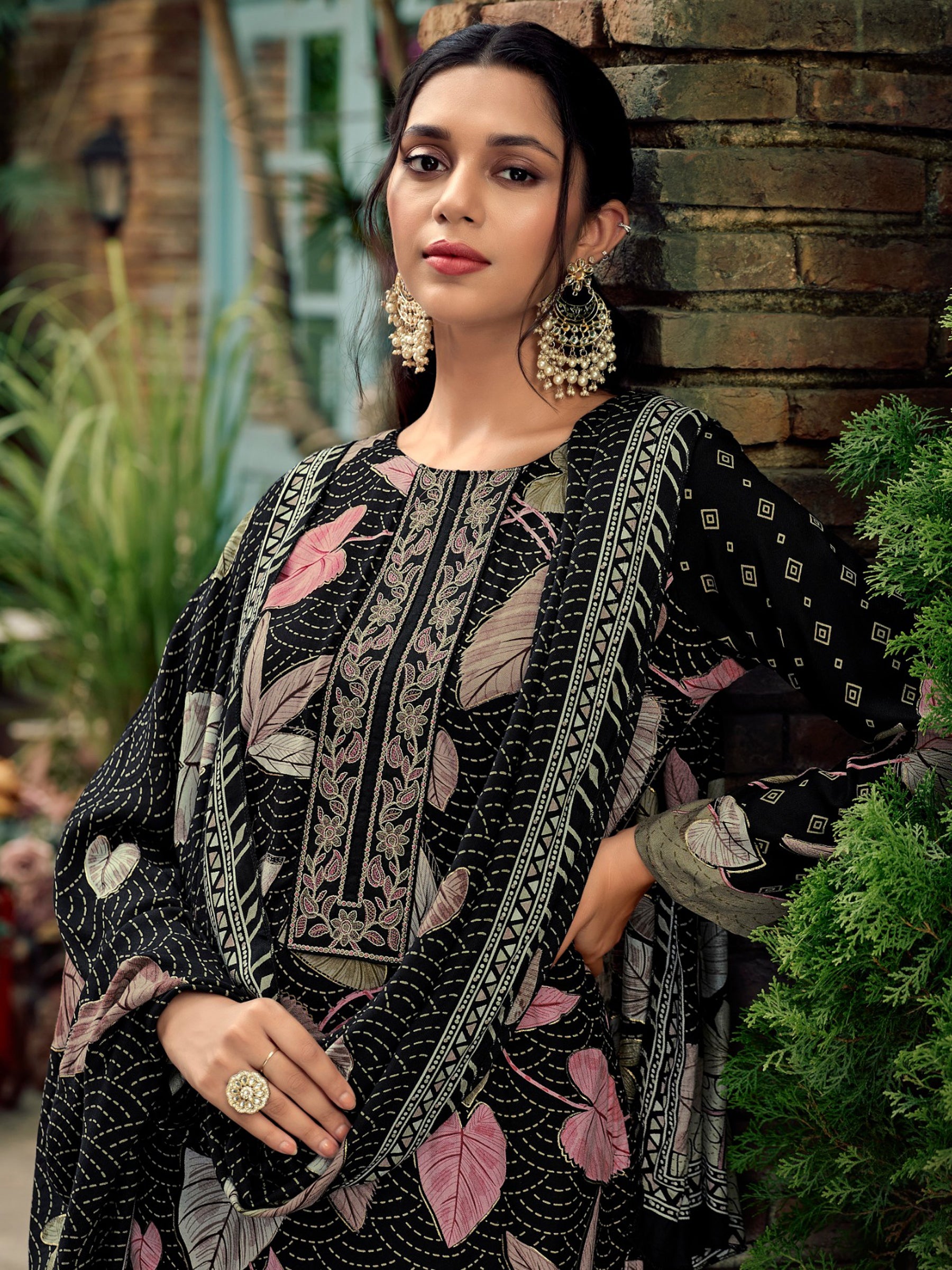 Timeless Black Pashmina Digital Print Suit | Embroidered Neckline & Floral Couture