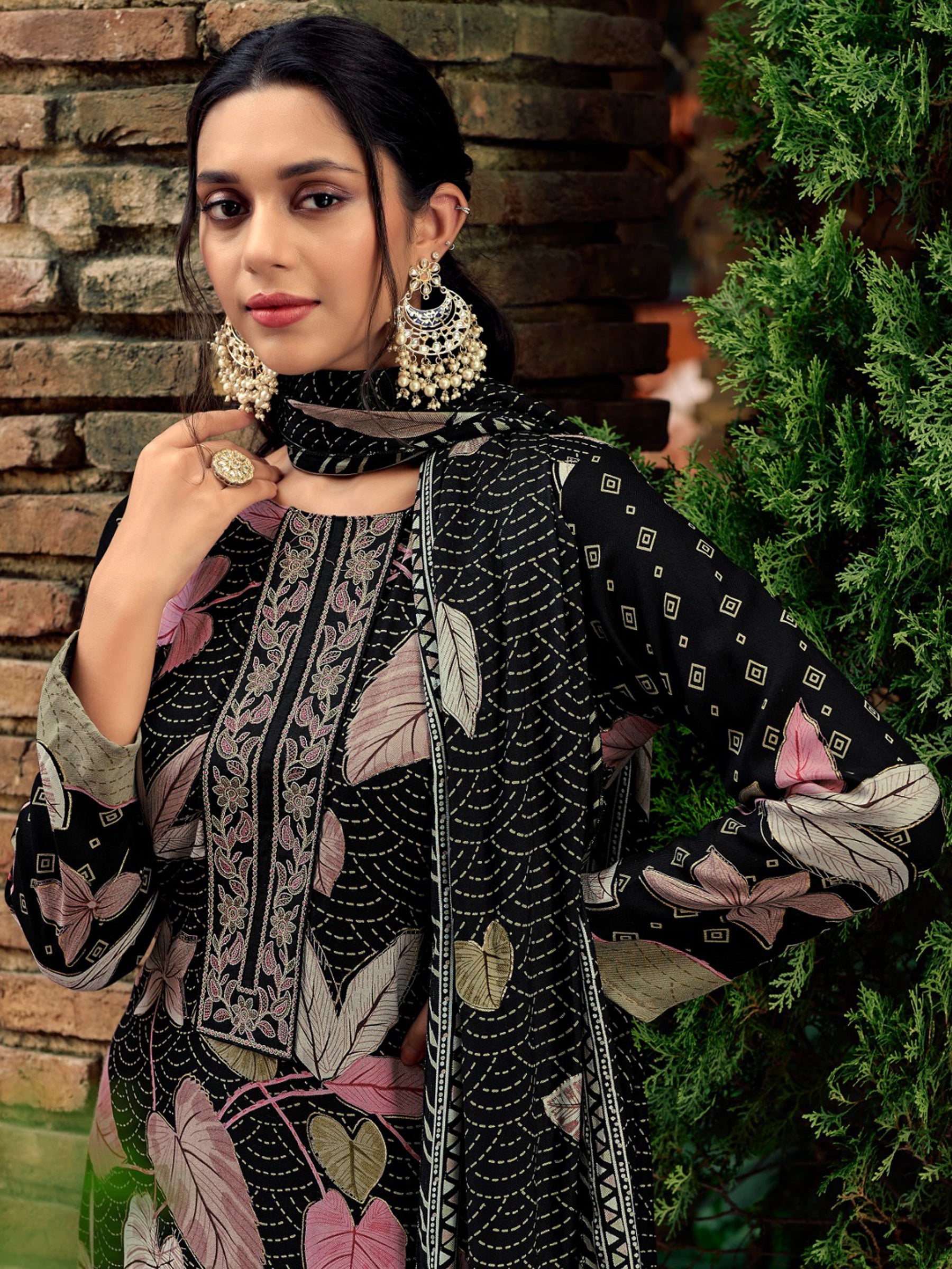 Timeless Black Pashmina Digital Print Suit | Embroidered Neckline & Floral Couture