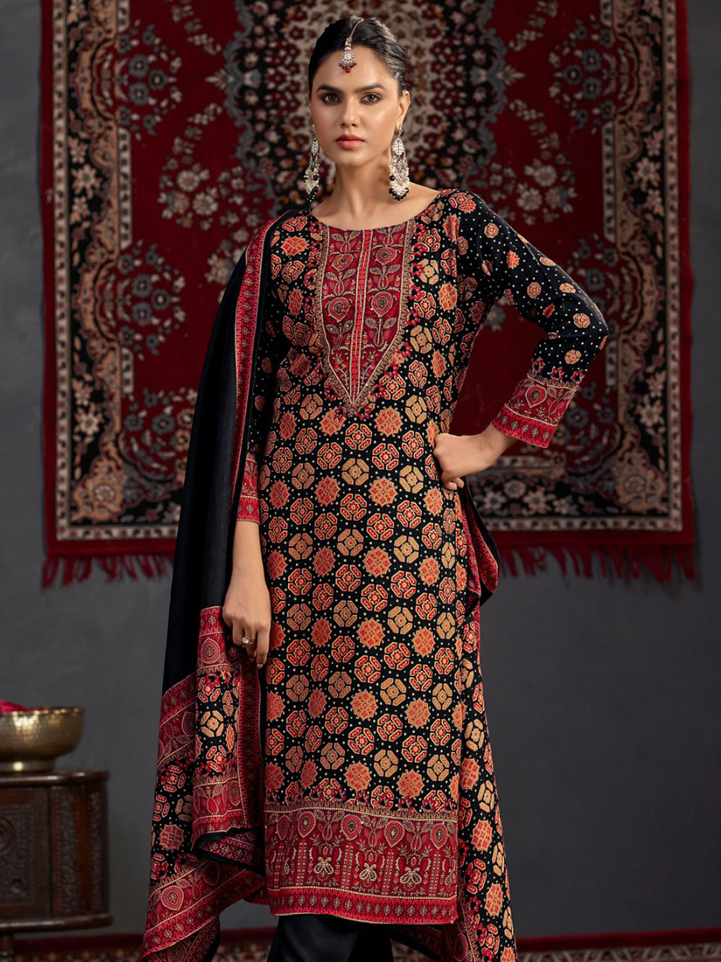 Black Pashmina Digital Print Dress Material | Jari Work & Sequin Embellished Suit