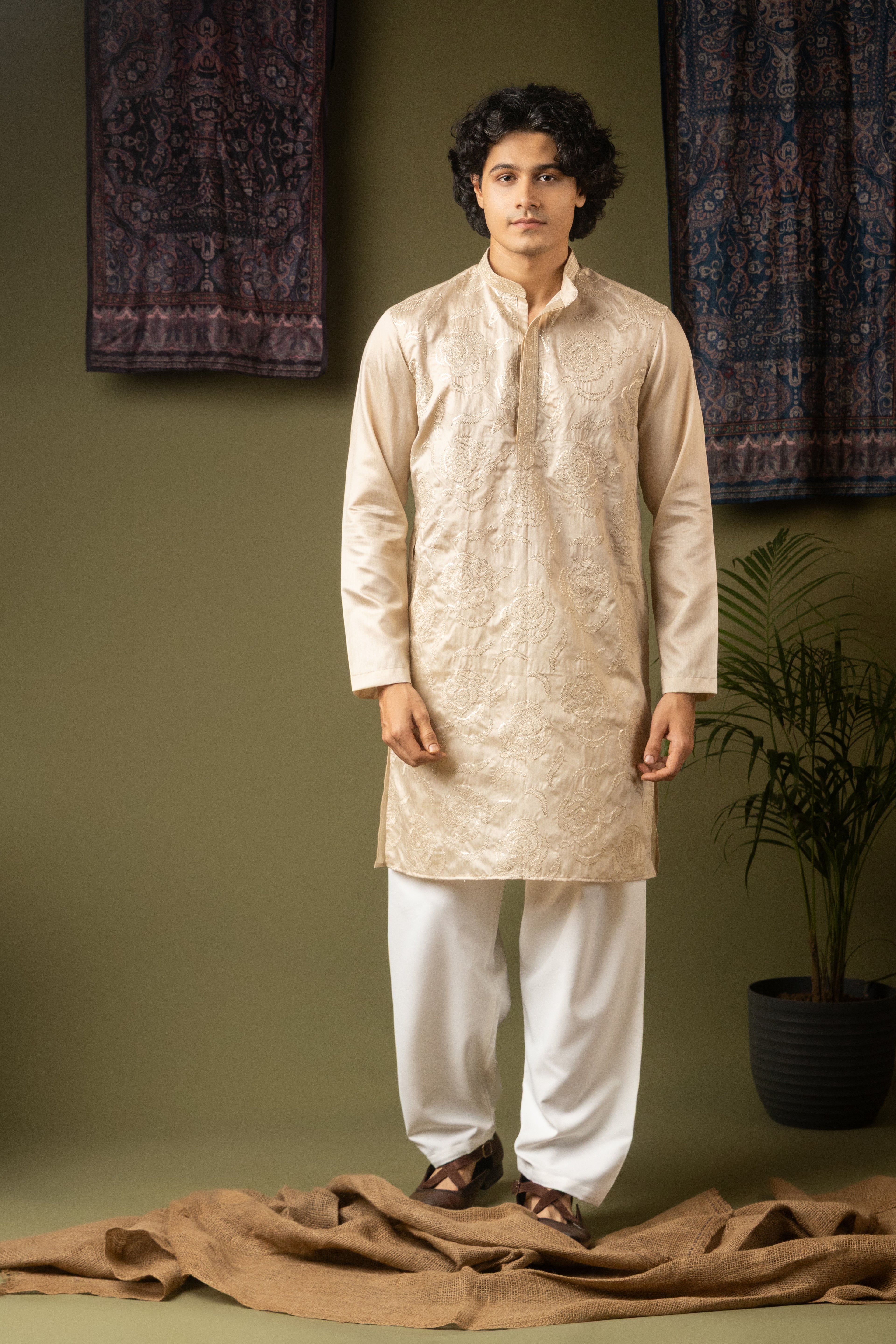 Regal Off White Silk Kurta Set | Hand-Weaved Embroidered Festive Couture