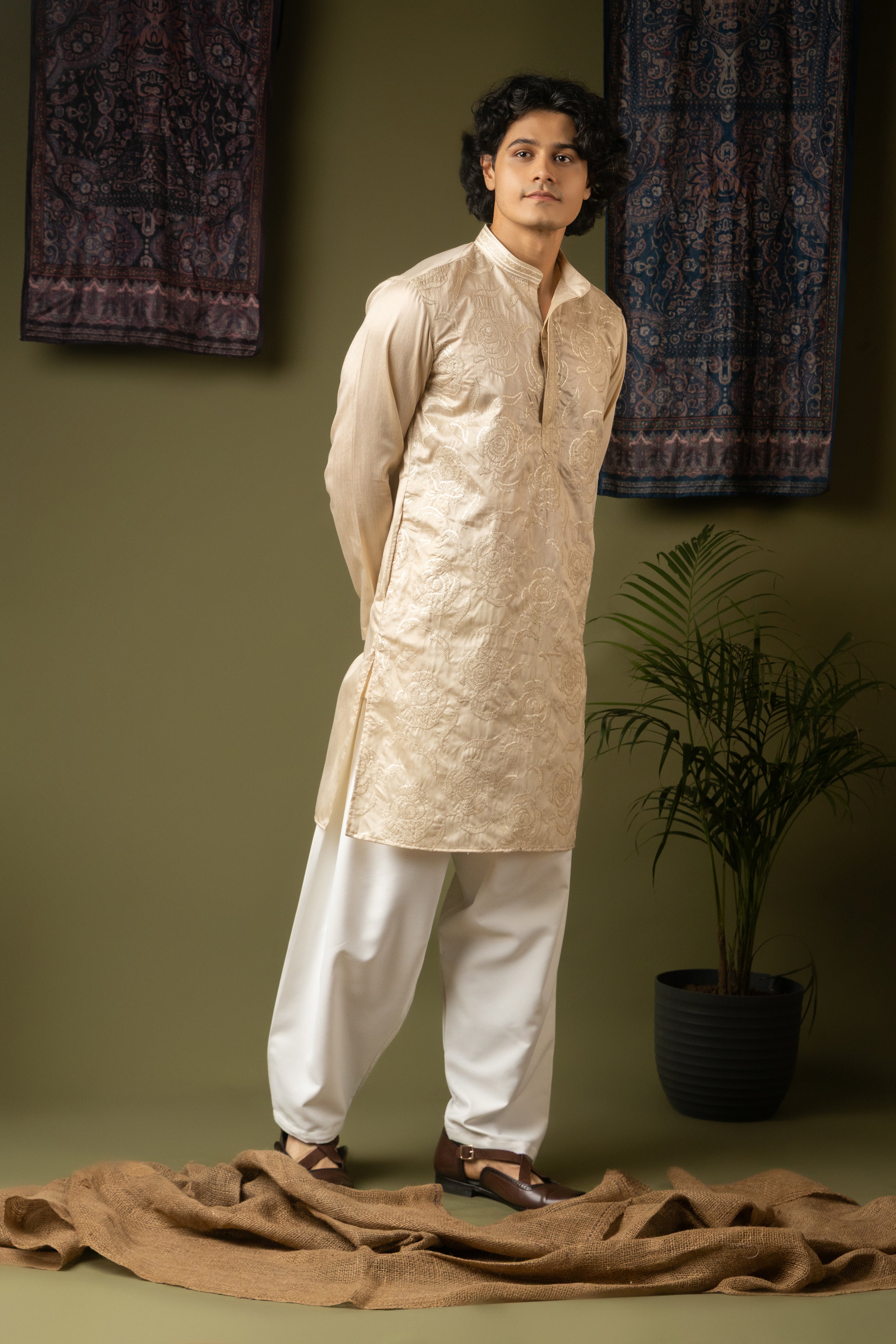 Regal Off White Silk Kurta Set | Hand-Weaved Embroidered Festive Couture