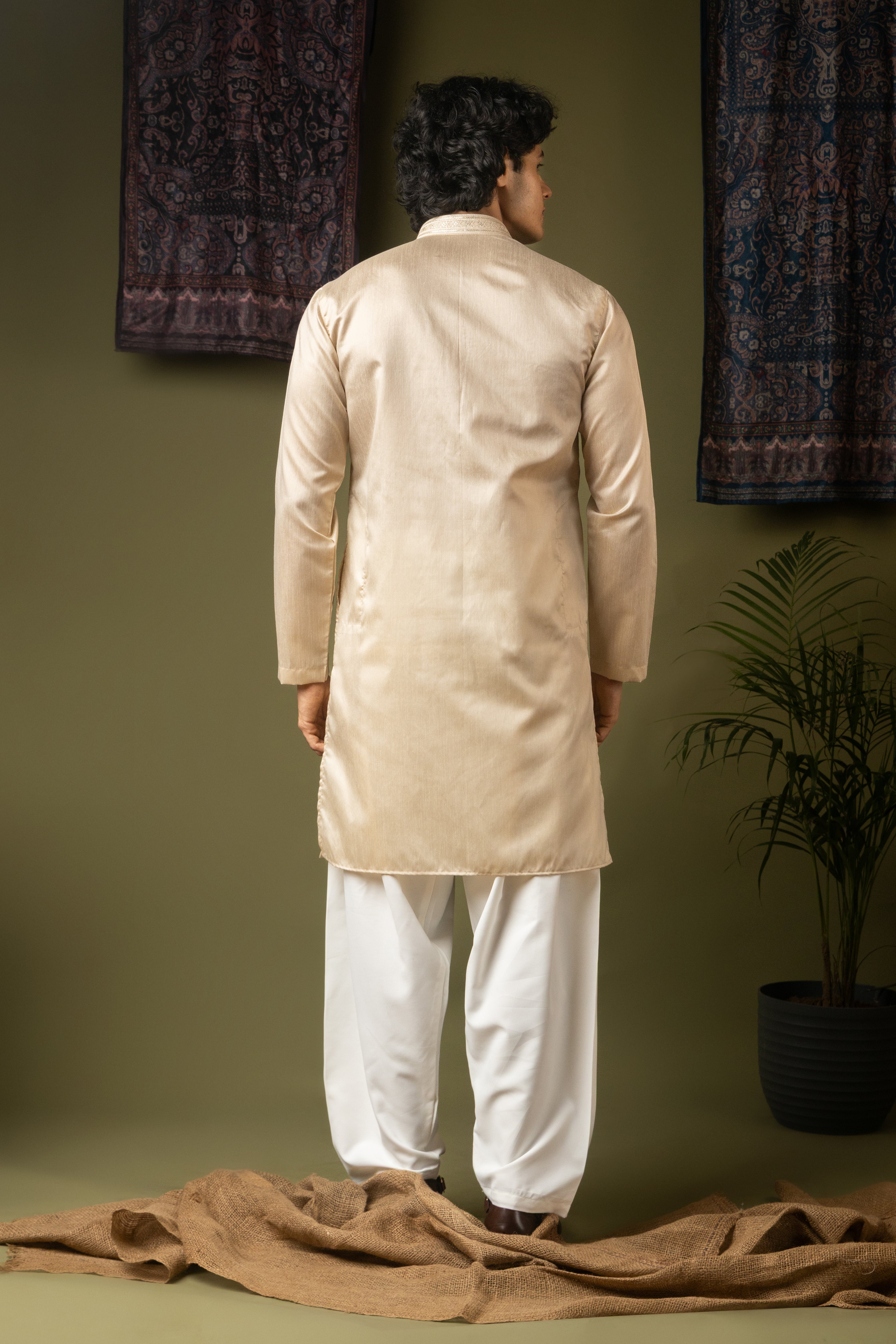 Regal Off White Silk Kurta Set | Hand-Weaved Embroidered Festive Couture