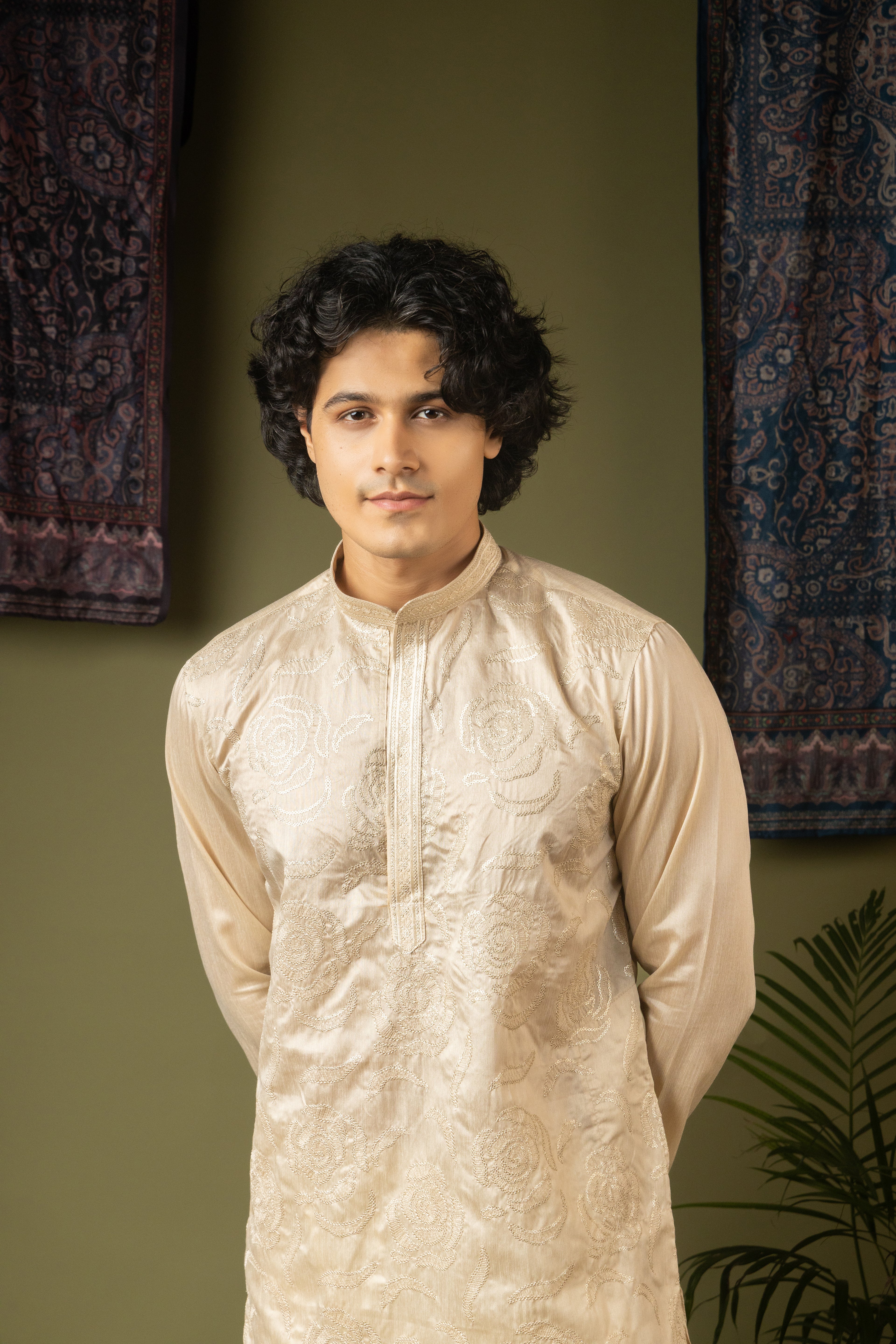 Regal Off White Silk Kurta Set | Hand-Weaved Embroidered Festive Couture