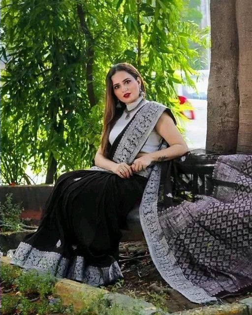 Black Silver Soft Lichi Silk Saree | Rich Pallu & Jacquard Work Couture