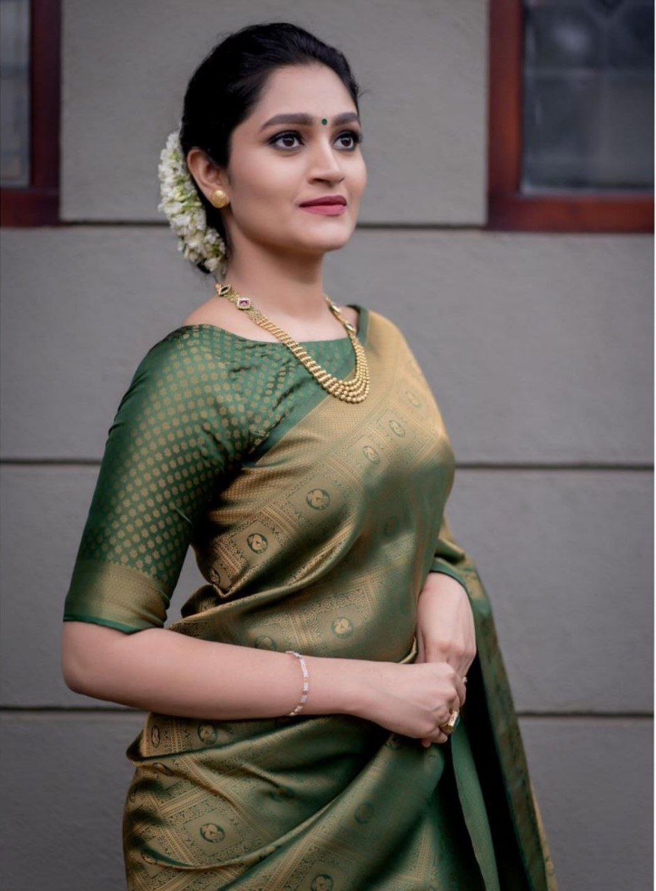 Heritage Green Banarasi Soft Lichi Silk Saree | All Over Work Jacquard Couture