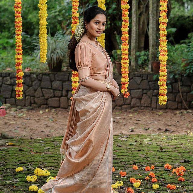 Elegant Cream Banarasi Soft Lichi Silk Saree | All Over Work Jacquard Couture