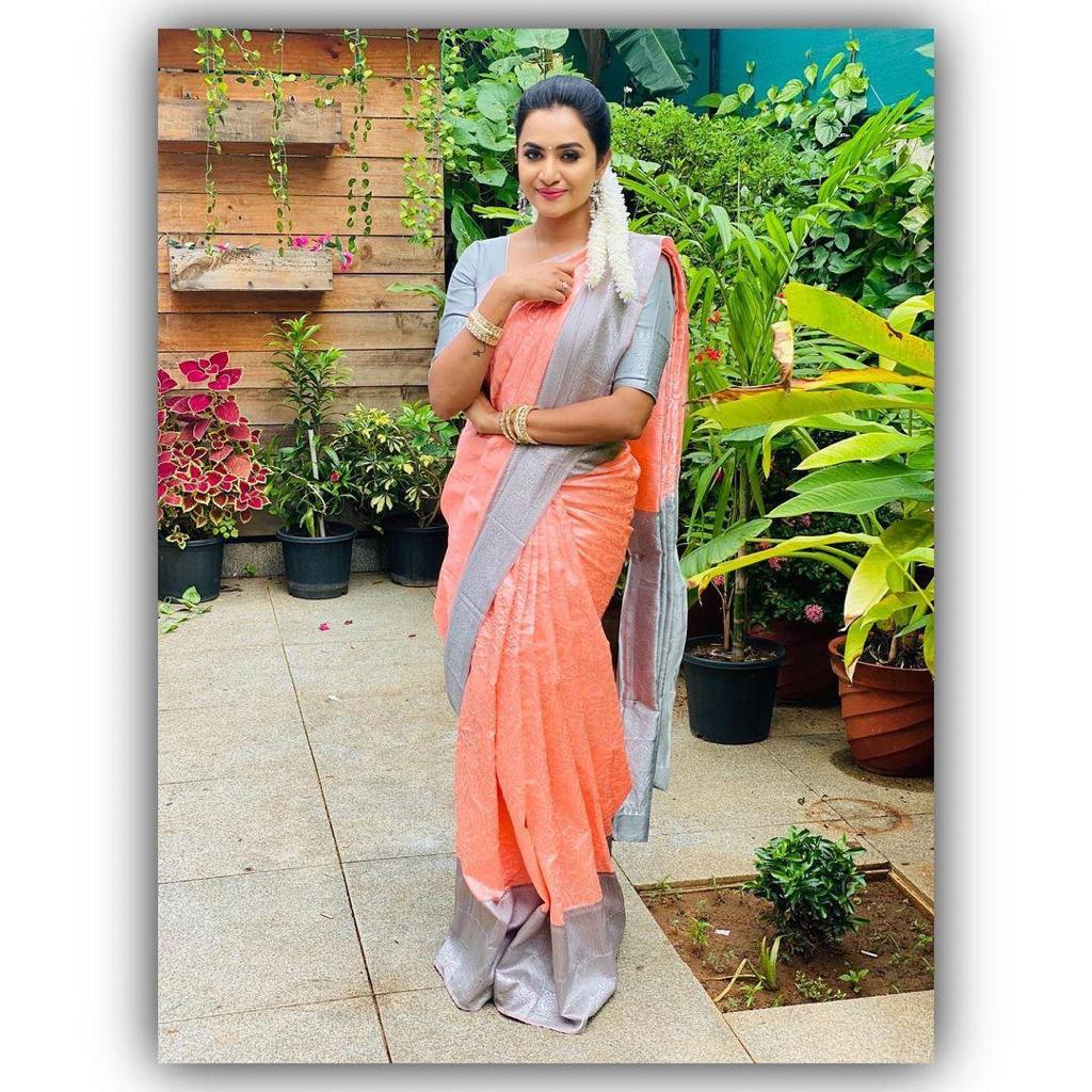 Subtle Peach & Grey Soft Lichi Silk Saree | Exclusive Jacquard Border & Rich Pallu Couture