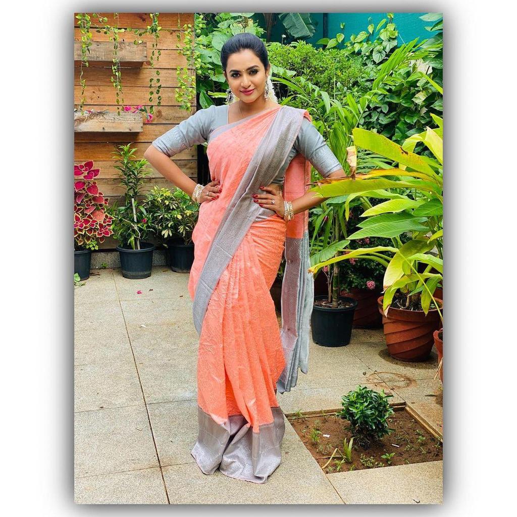 Subtle Peach & Grey Soft Lichi Silk Saree | Exclusive Jacquard Border & Rich Pallu Couture