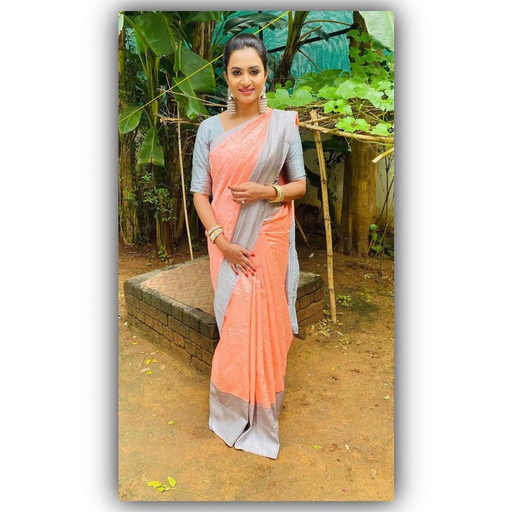 Subtle Peach & Grey Soft Lichi Silk Saree | Exclusive Jacquard Border & Rich Pallu Couture