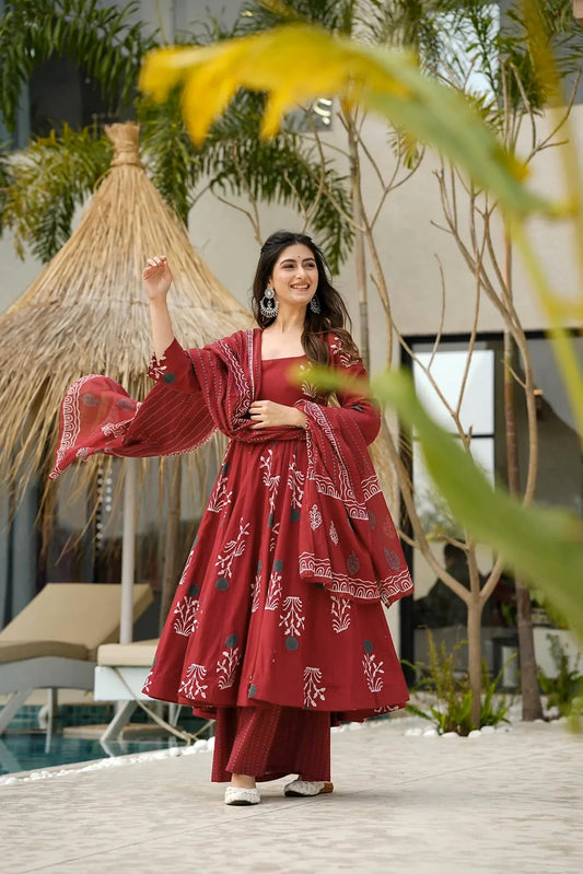 Multi-Tone Heavy Mal Cottan Anarkali Gown | Fully Flared Designer Collection