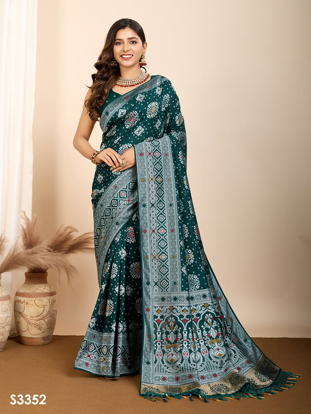 Emerald Green Soft Silk Party Wear Saree | Woven Meenakari Rich Pallu Designer