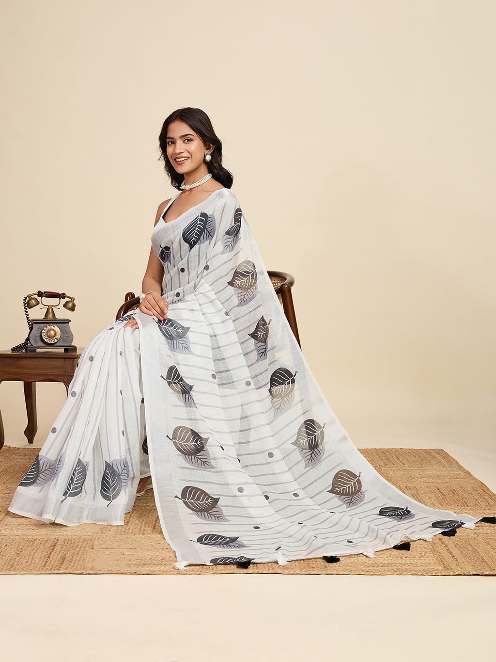 Classic Off White Linen Saree | Woven Border & Digital Print Elegance
