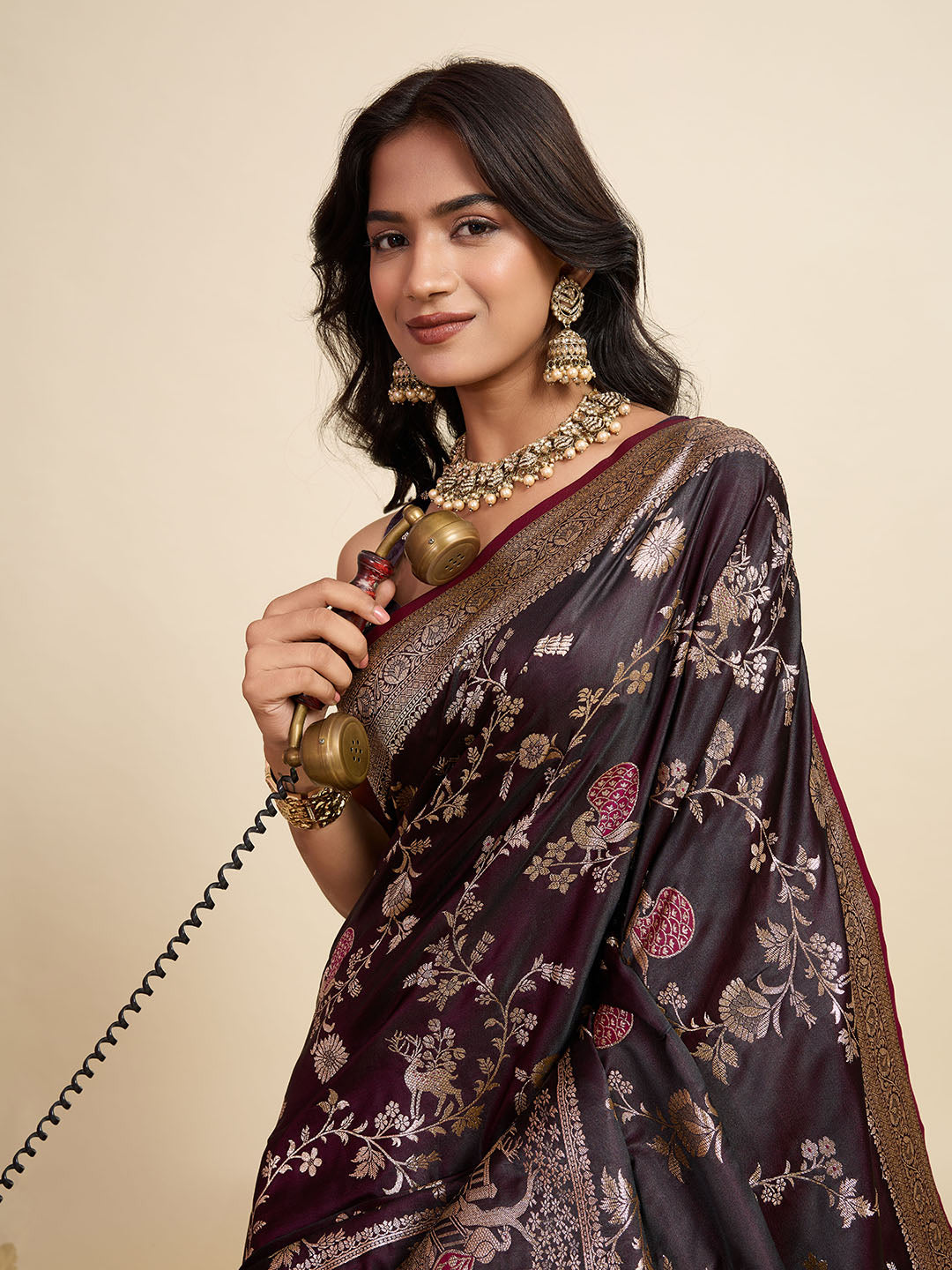 Earthy Brown Linen Saree | Mustard Blouse & Woven Border Design
